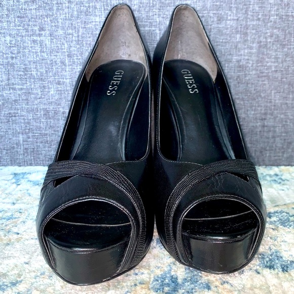 Guess Peep Toe Platform Pumps - Picture 2 of 9